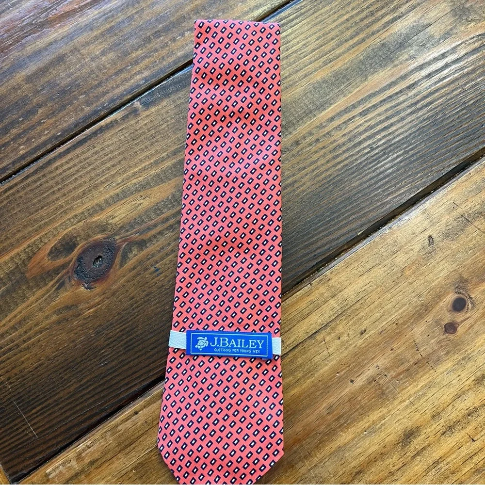 NEW J BAILEY BOY'S SIZE MED TIE NECKTIE BLUE & WHITE SEERSUCKER NWT